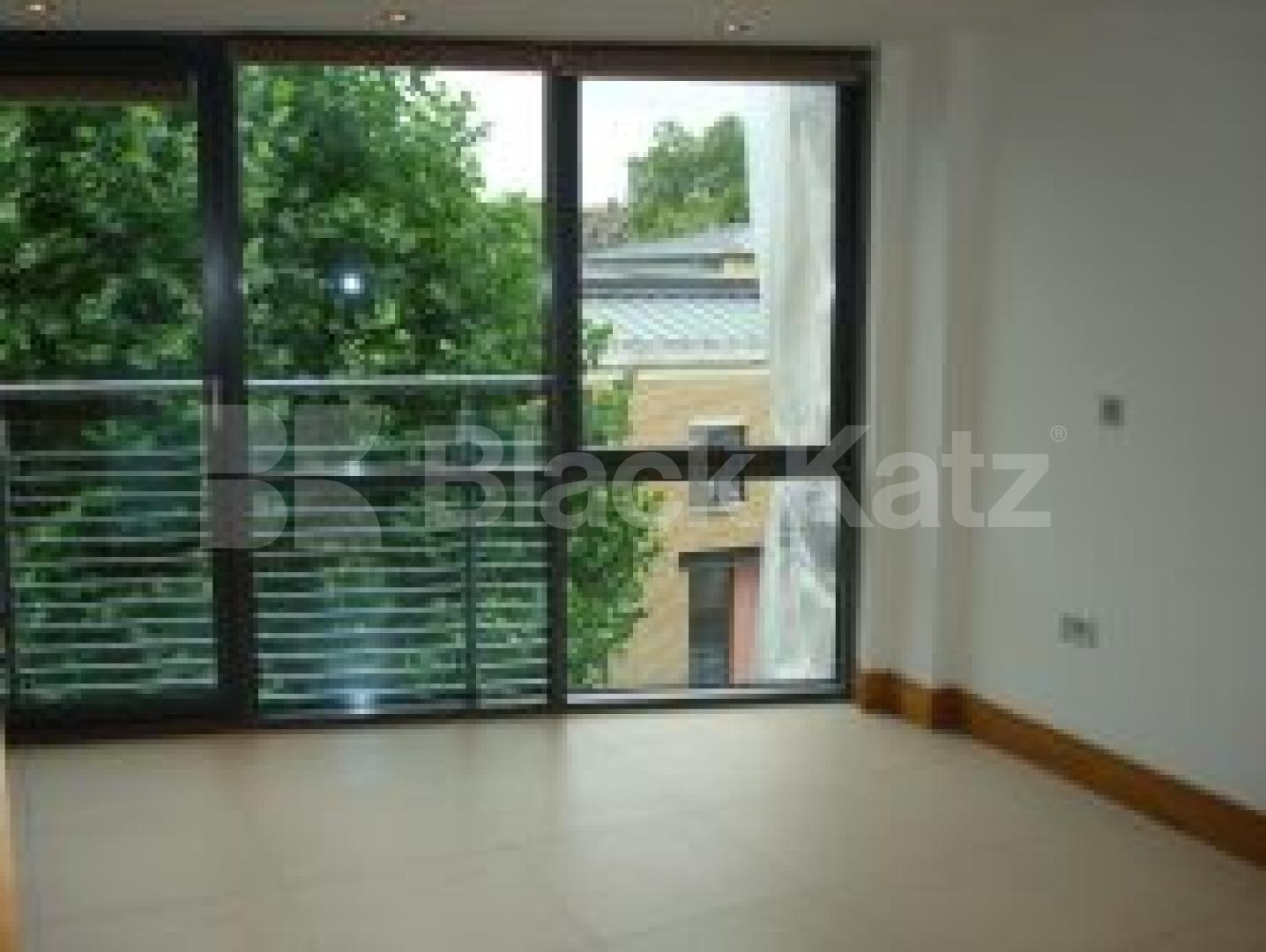 			NEW INSTRUCTION, 2 Bedroom, 1 bath, 1 reception Flat			 Arlington Road, CAMDEN